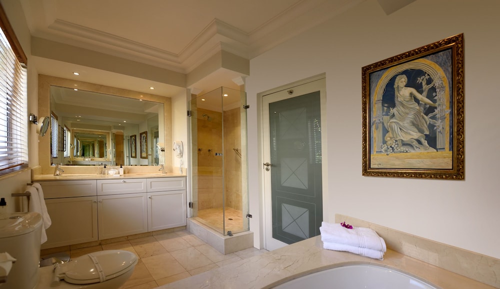 The Clarendon Bantry Bay — Cape Town — photo 5