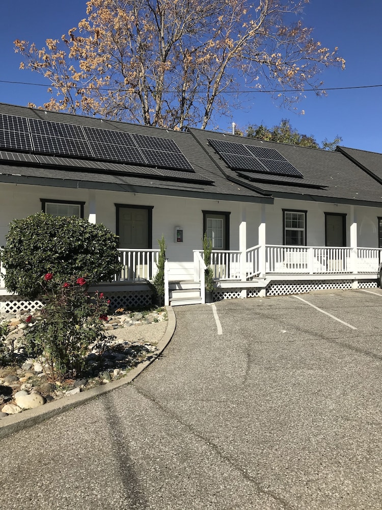Sierra Mountain Inn - photo 99