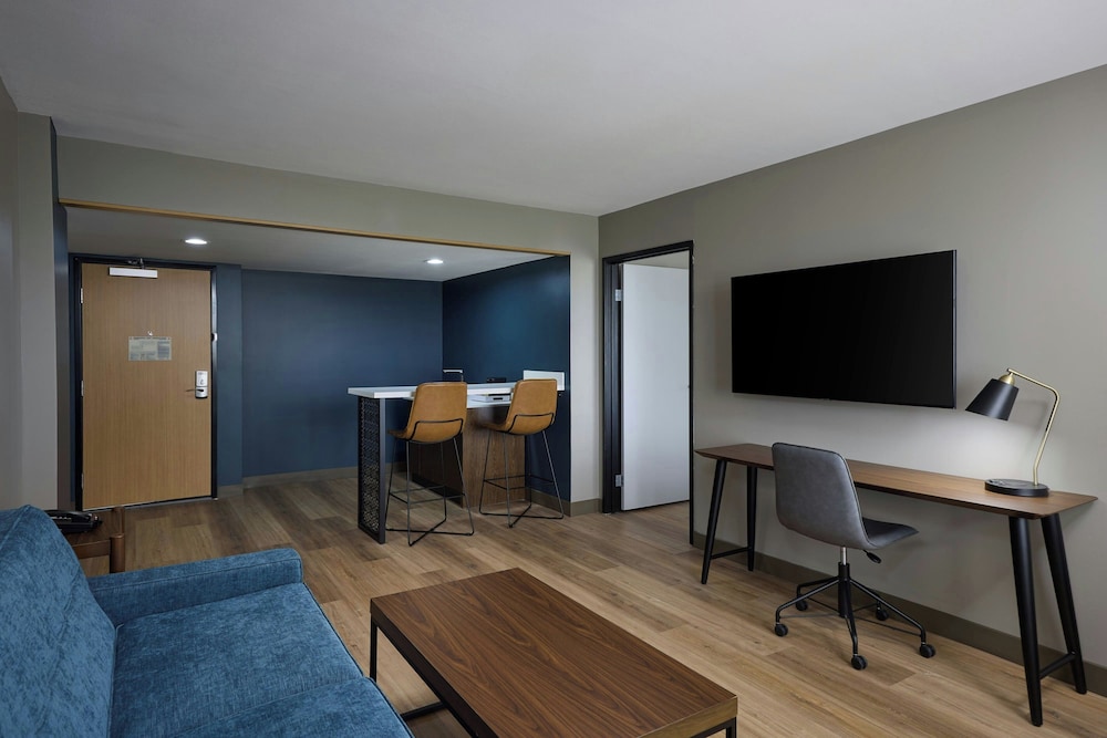 Four Points by Sheraton Englewood - photo 17