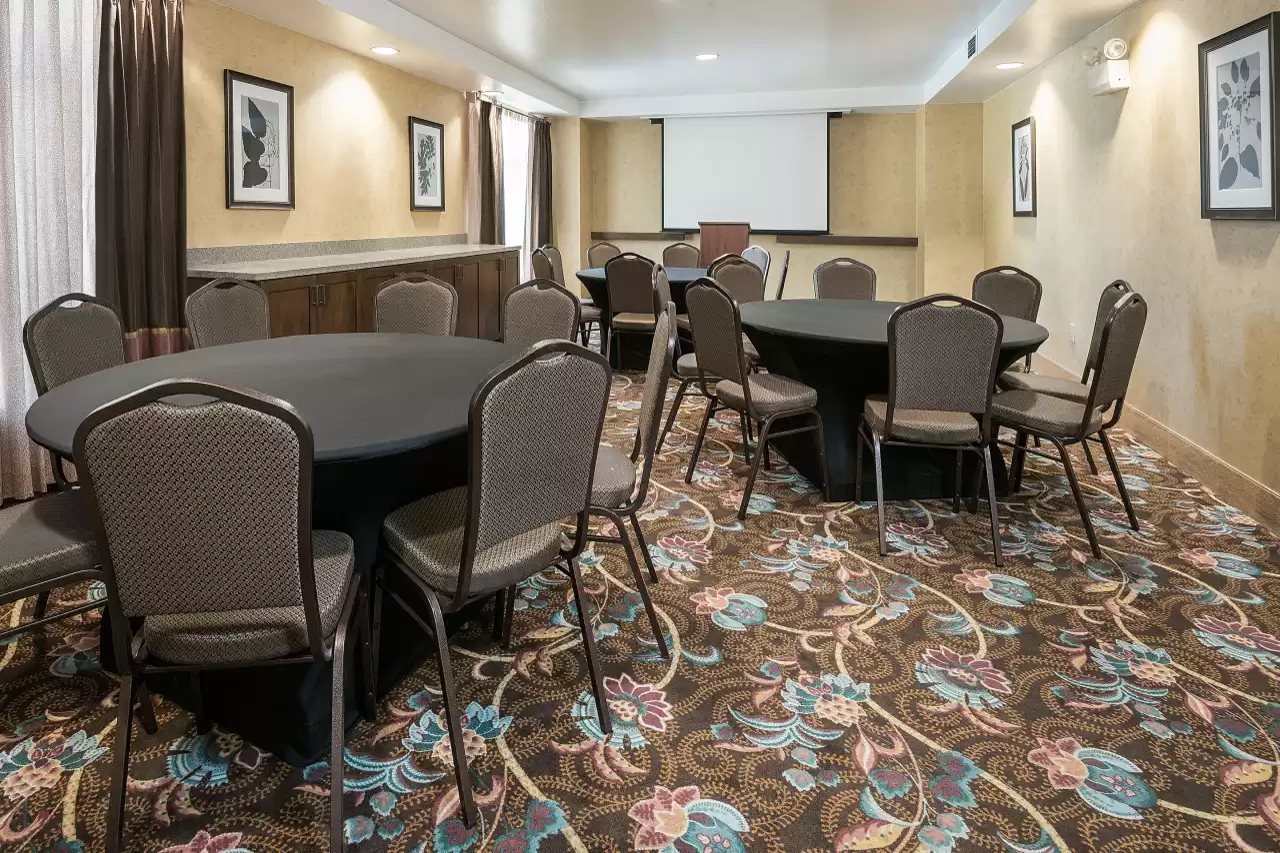 MainStay Suites Phoenix North - photo 21