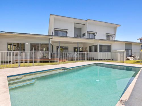 Beach House On Ebony Casuarina — 4-Star Luxury Hotel in Casuarina, Australia