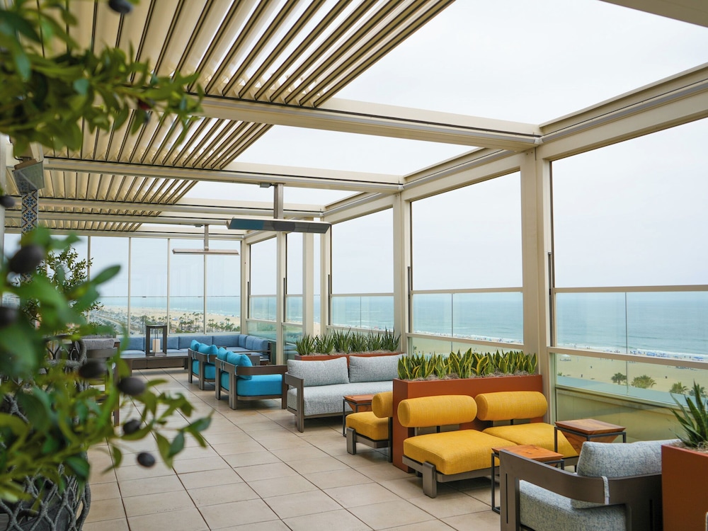 The Waterfront Beach Resort A Hilton Hotel - photo 197
