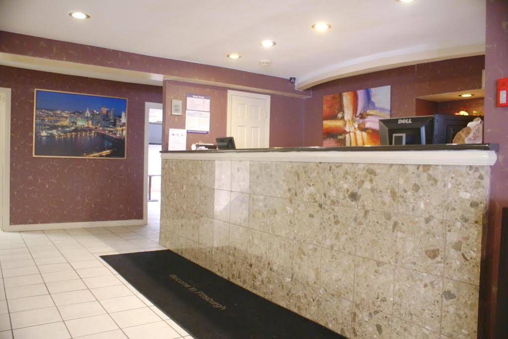 Motel 6 Pittsburgh in Pittsburgh, United States