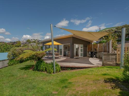 The Blockhouse Whangamatā Holiday Home — 4-Star Luxury Hotel in Whangamata, New Zealand