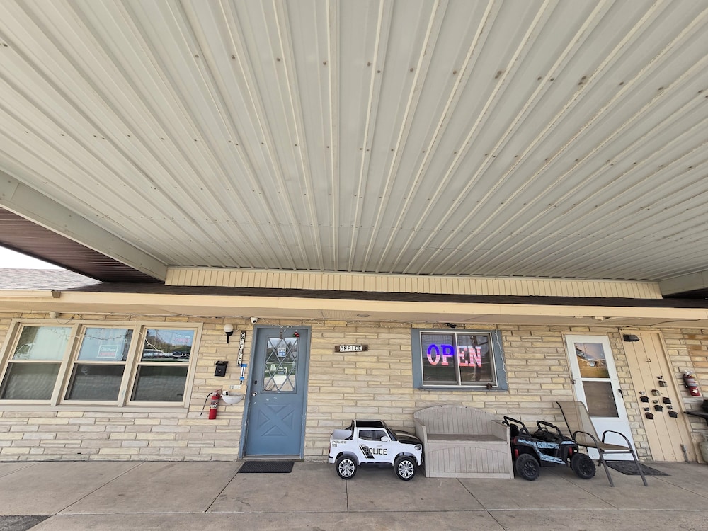 Oyo Sandman Inn - photo 85