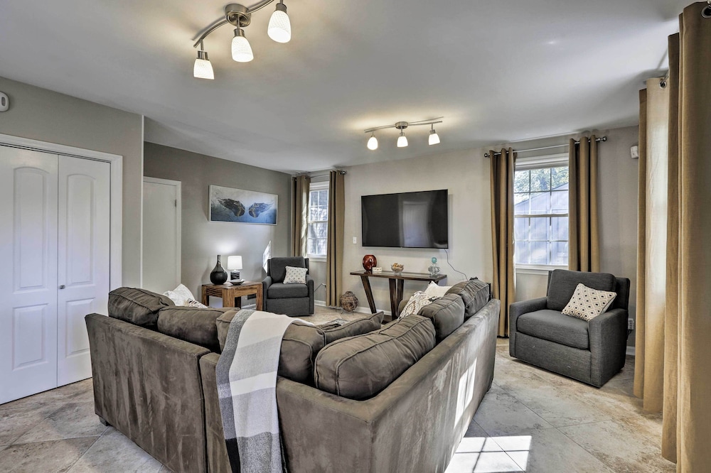 Walk to Music Row Nashville Home in Edgehill — 4-Star Luxury Hotel in Nashville, United States