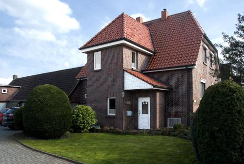 Apartment Costa Dangasta Edo Wiemken 51 — 4-Star Luxury Hotel in Varel, Germany