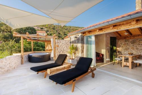 Villa Teza Hvar — 4-Star Luxury Hotel in Hvar, Croatia