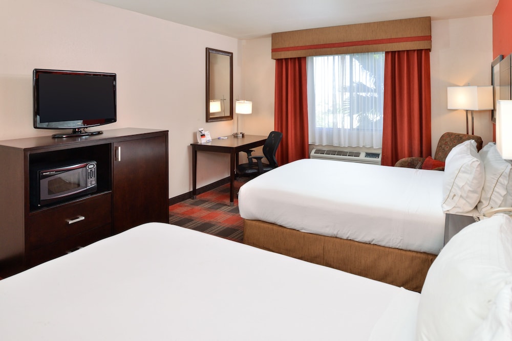 Holiday Inn Express Hotel & Suites Kingman by IHG - photo 10