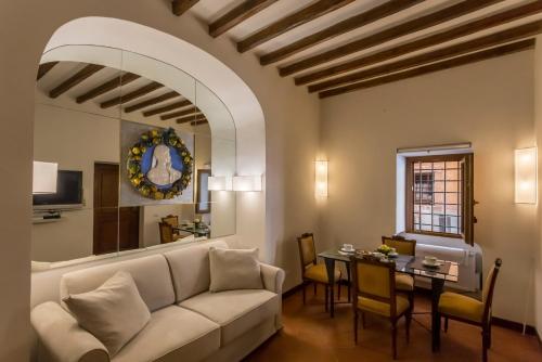 RSH Navona Charming One Bedroom Apartment — 4-Star Luxury Hotel in Rome, Italy