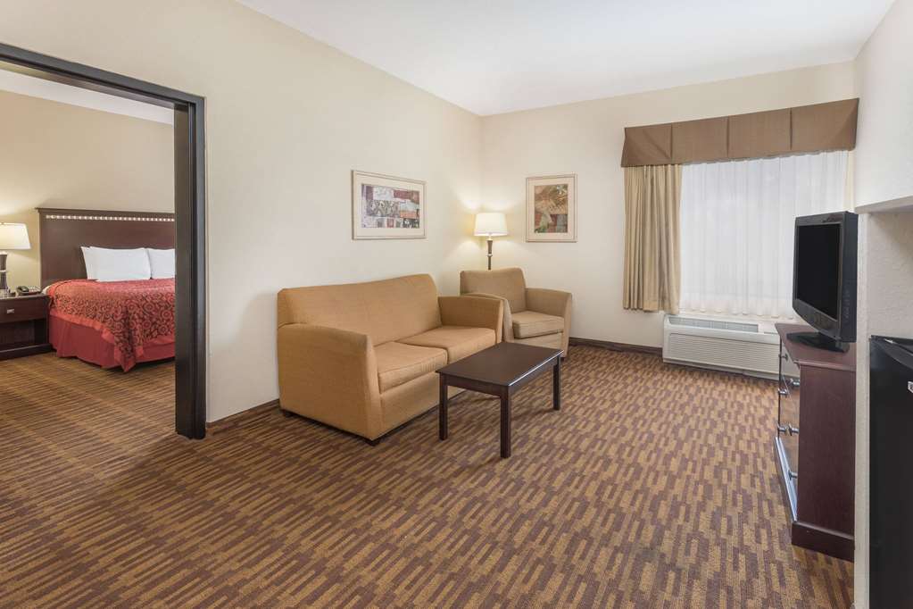 Days Inn by Wyndham Semmes Mobile - photo 12