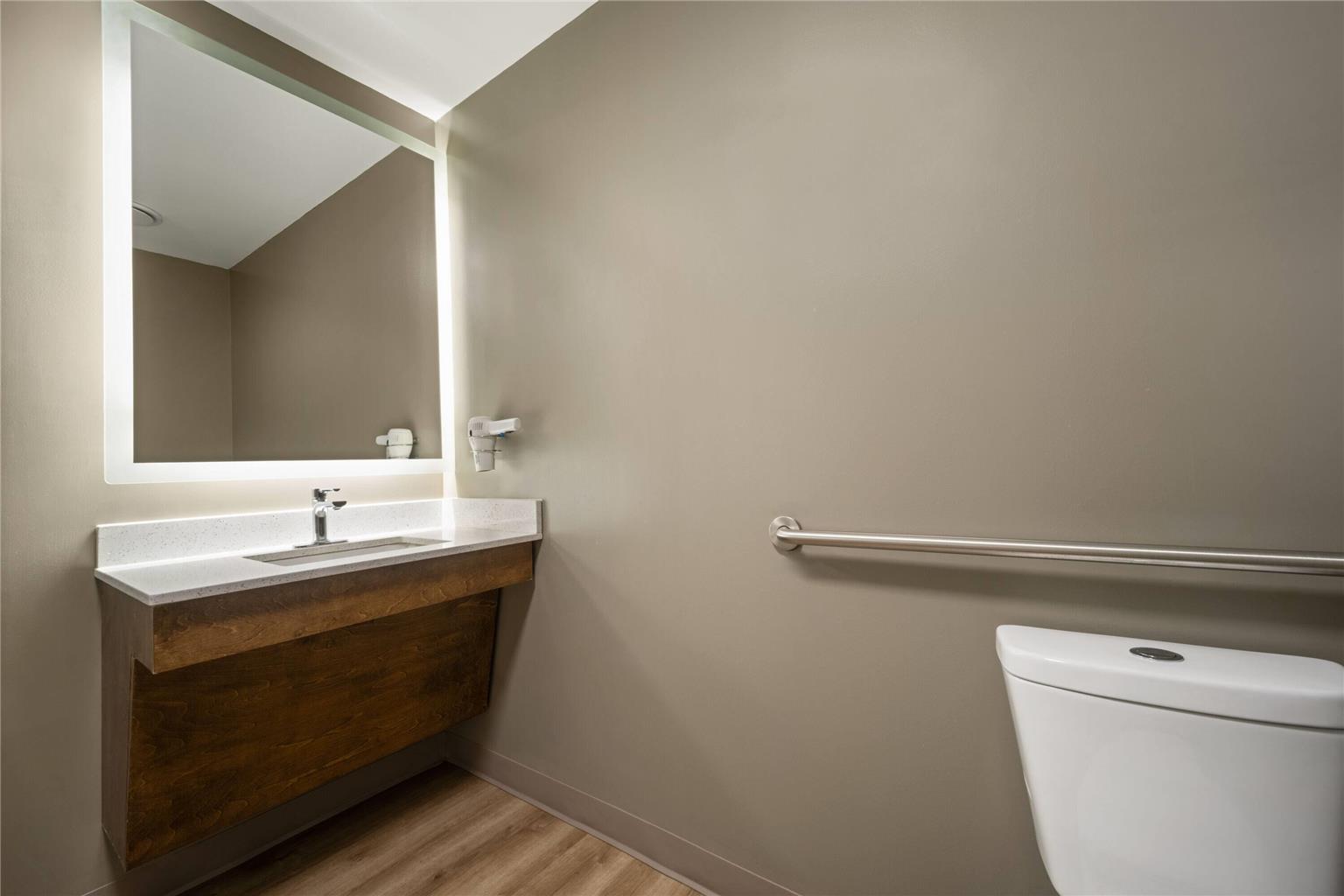Days Inn by Wyndham Anderson - photo 11