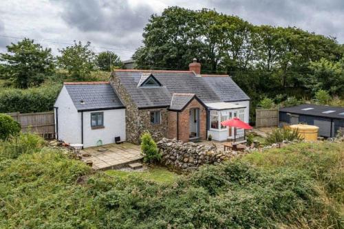 Ty Pegi - carbon neutral hotel in Fishguard