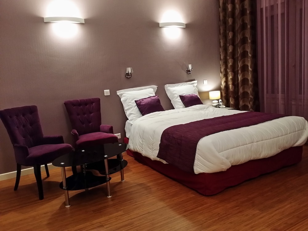 Hotel Paris Gambetta - last minute hotel in Paris