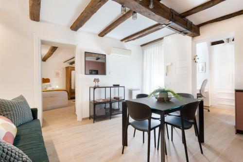 Rome As You Feel Trastevere Nest with Secret Patio — 4-Star Luxury Hotel in Rome, Italy