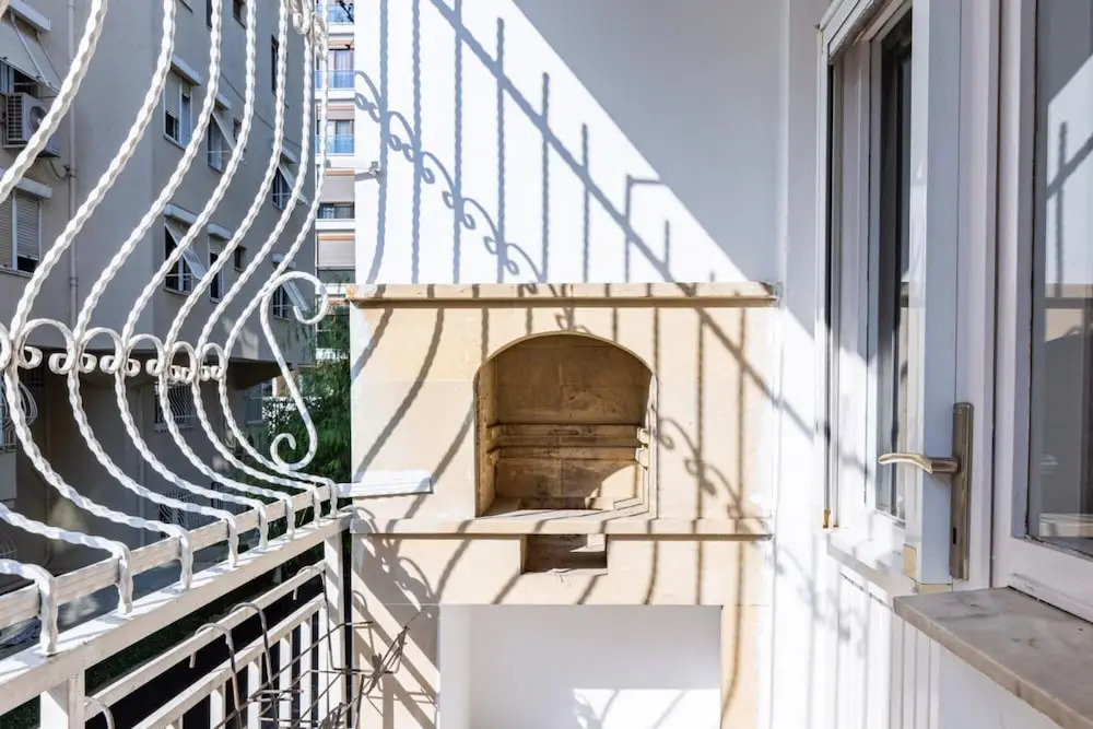 Spacious Apartment on Bagdat Street Kadikoy — 4-Star Luxury Hotel in Istanbul, Turkey