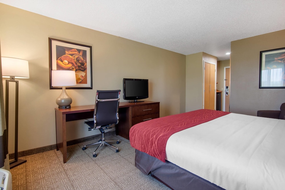 City Express by Marriott Milford Cooperstown - photo 18