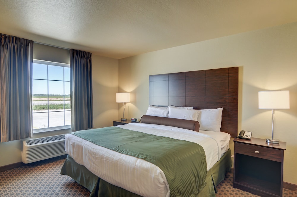 Cobblestone Inn & Suites Kersey - photo 11