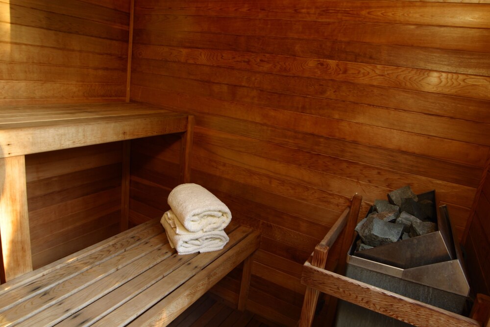 Hennessey House - photo 23