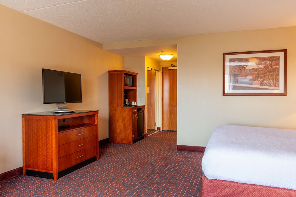 Hilton Garden Inn Manchester Downtown - photo 20