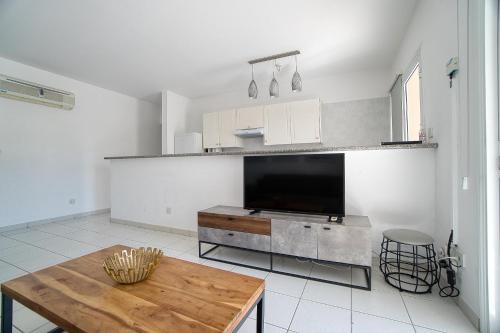 Iris Village Block 12 105
