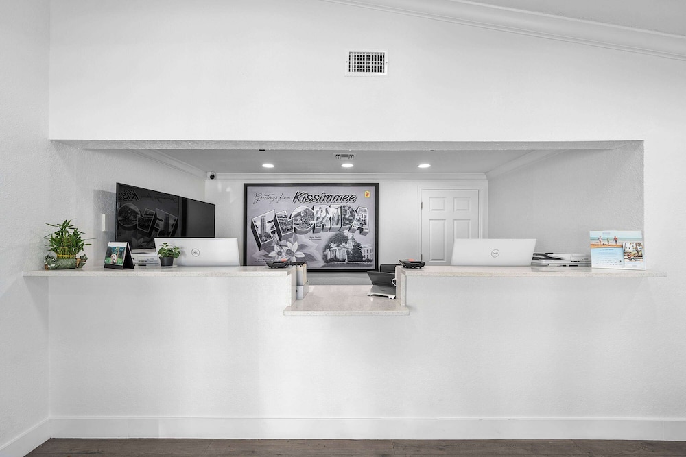 Super 8 by Wyndham Kissimmee Orlando - photo 3