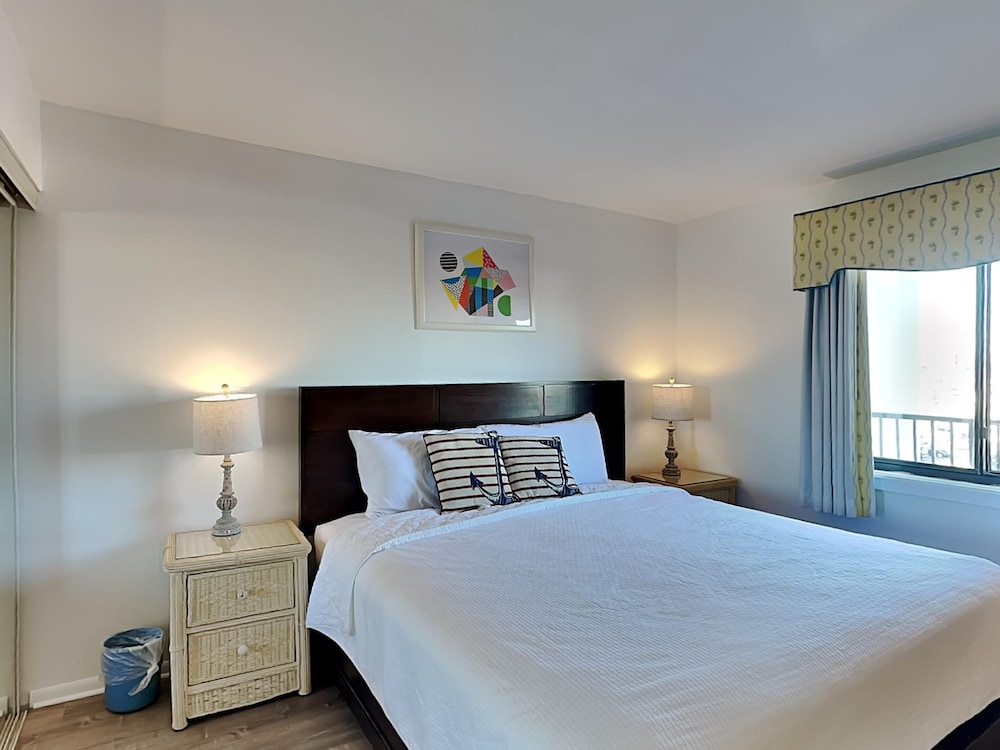 Emerald Towers II by Southern Vacation Rentals - photo 5