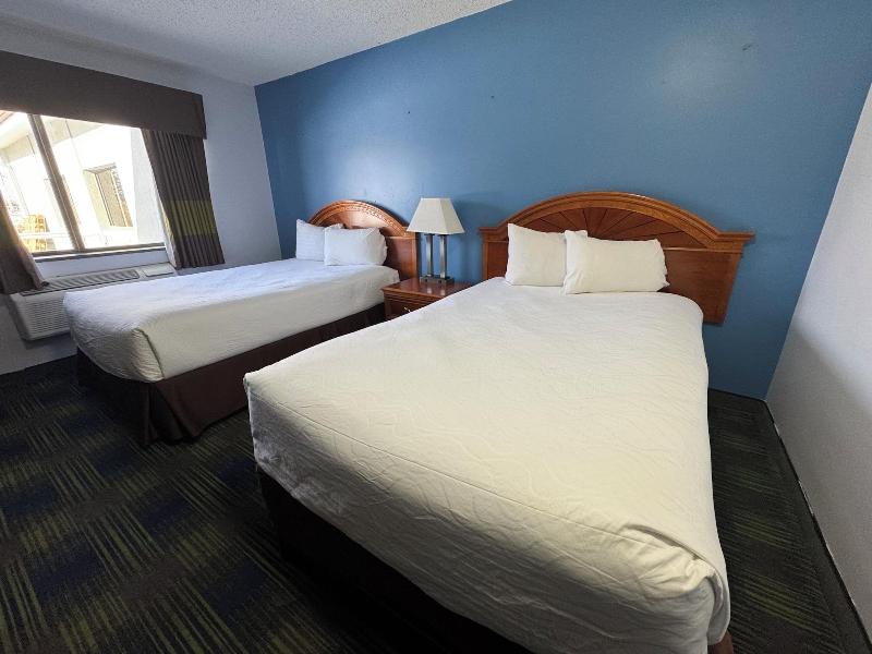 South Ridge Inn - photo 12