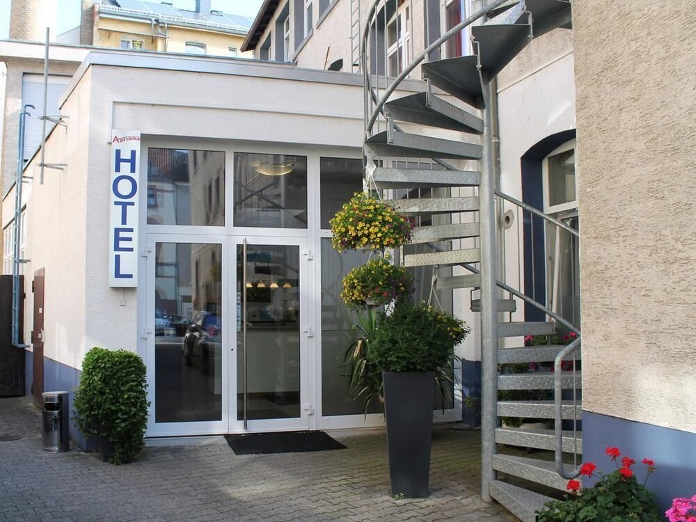 Hotel Aariana in Offenbach, Germany