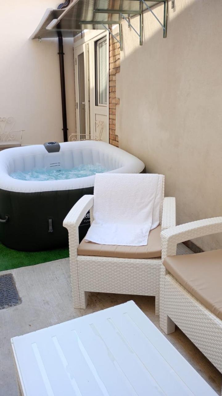 Loft Con Cortile — Forli