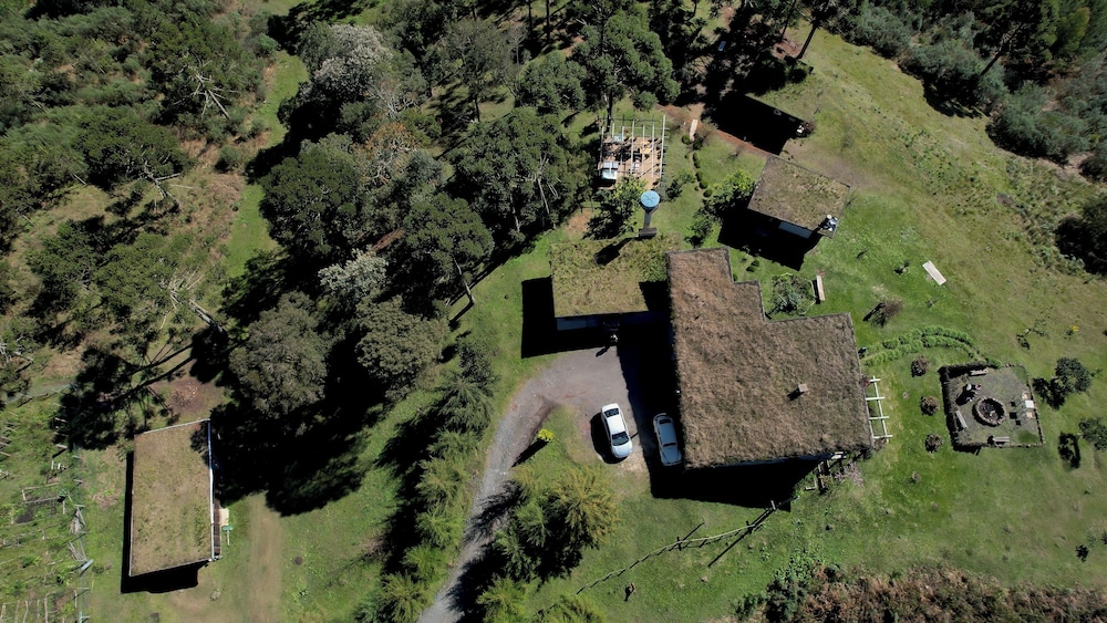 Yaahoo Ecolodge - carbon neutral hotel in Unknown City