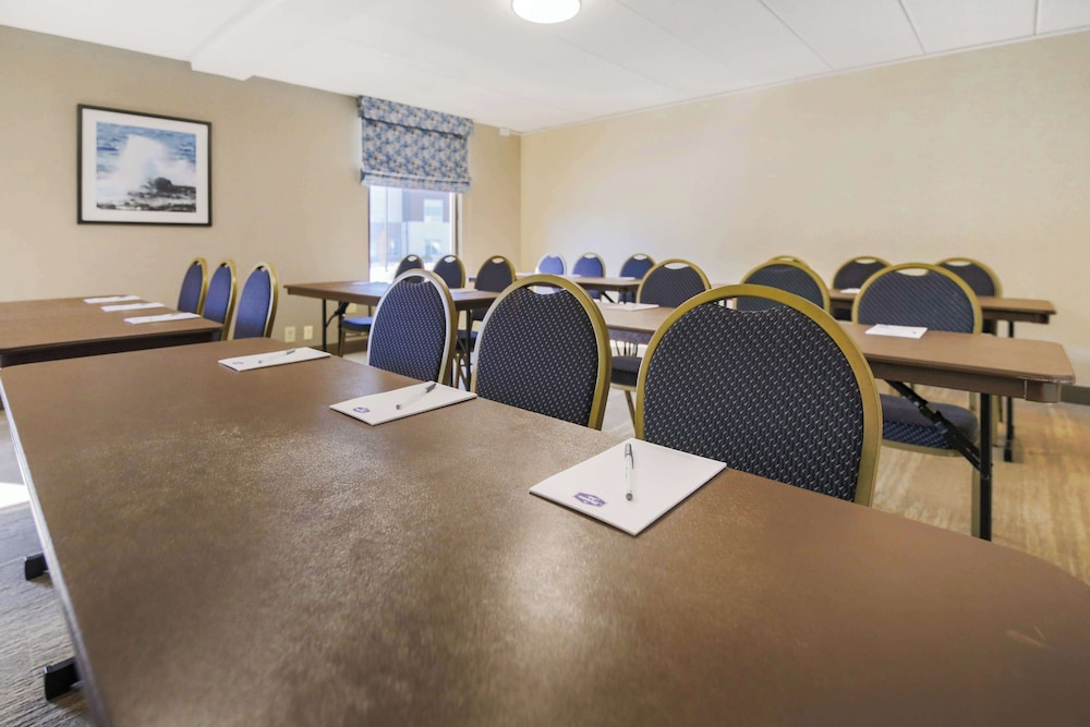 Hampton Inn Fall River Westport - photo 55