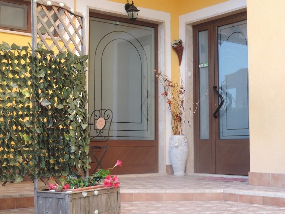 B&B Ospiti a Corte — 4-Star Luxury Hotel in Giffoni Valle Piana, Italy