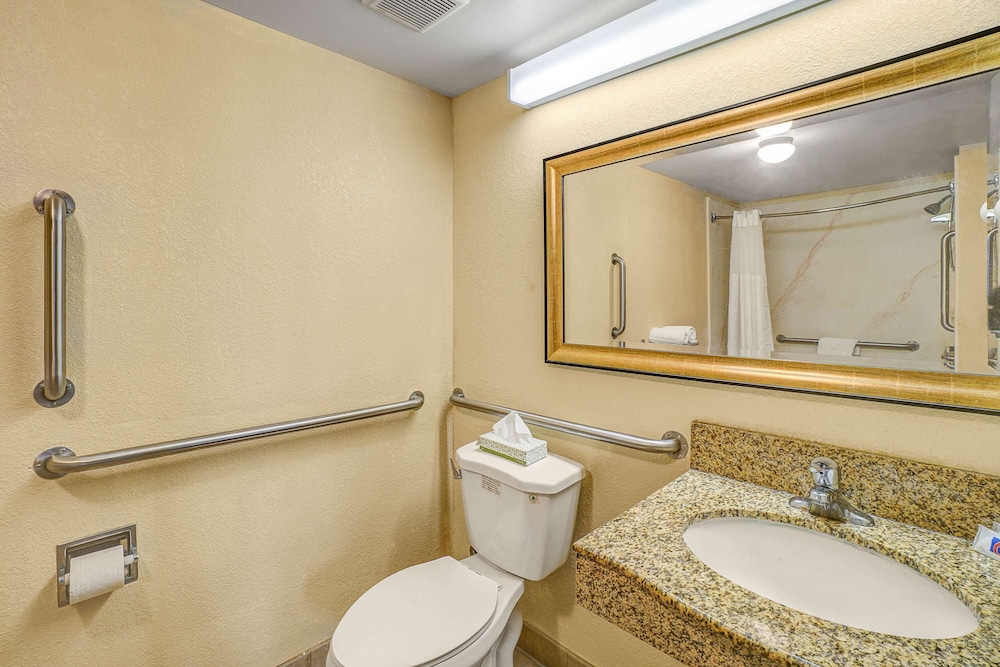 Motel6 Lester PA Philadelphia Airport - photo 25