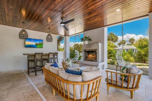Bikini Bottom 302 Spring Ave — Anna Maria — photo 3