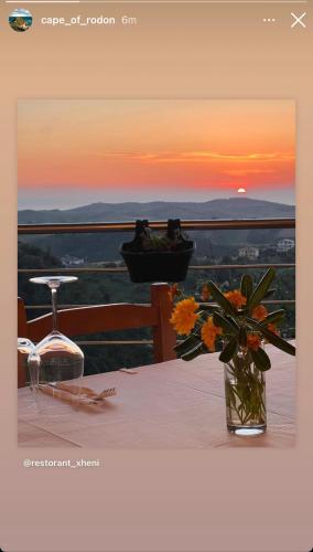 Restorant Hotel Xheni in Durres, Albania