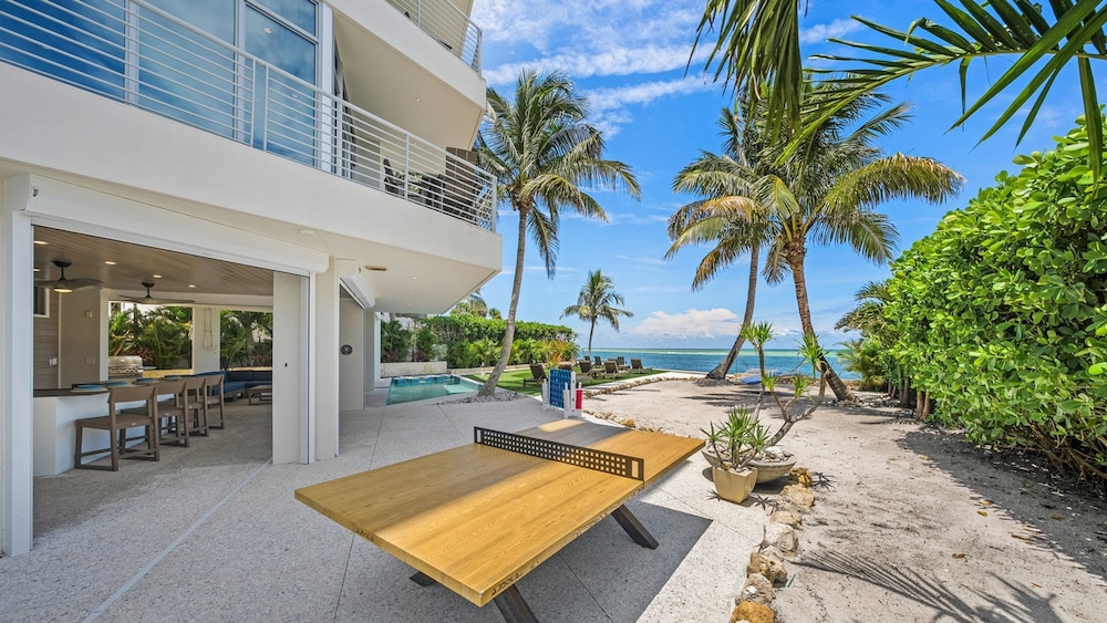 Endless Horizon - carbon neutral hotel in Siesta Key