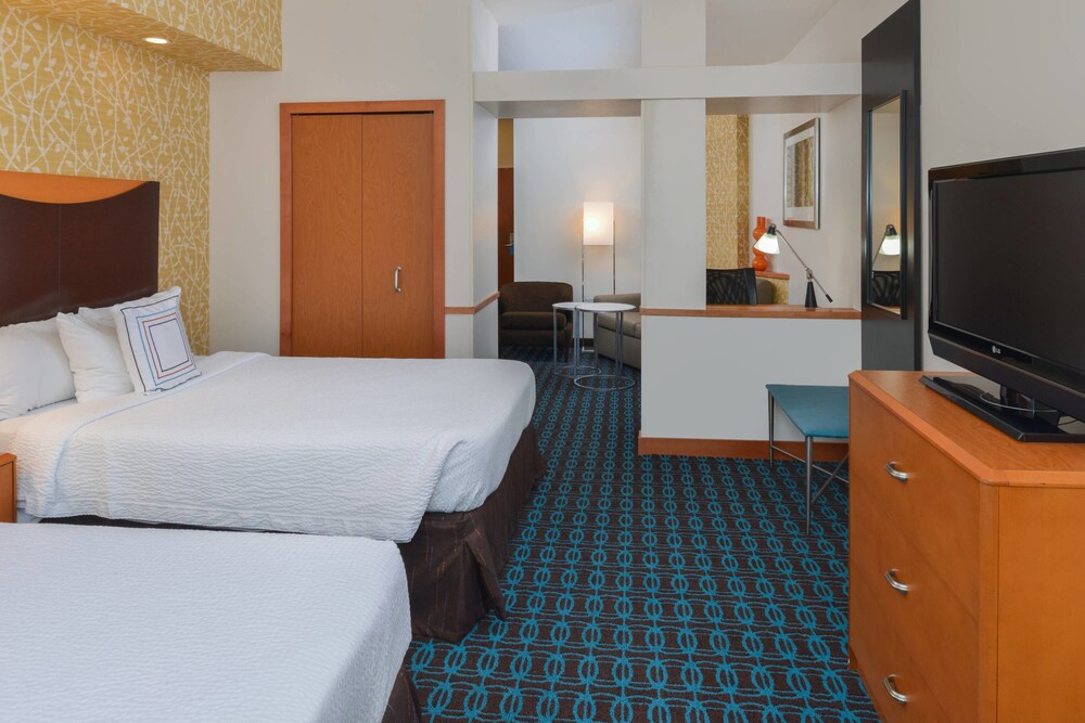 Fairfield Inn & Suites by Marriott Santa Maria - photo 16