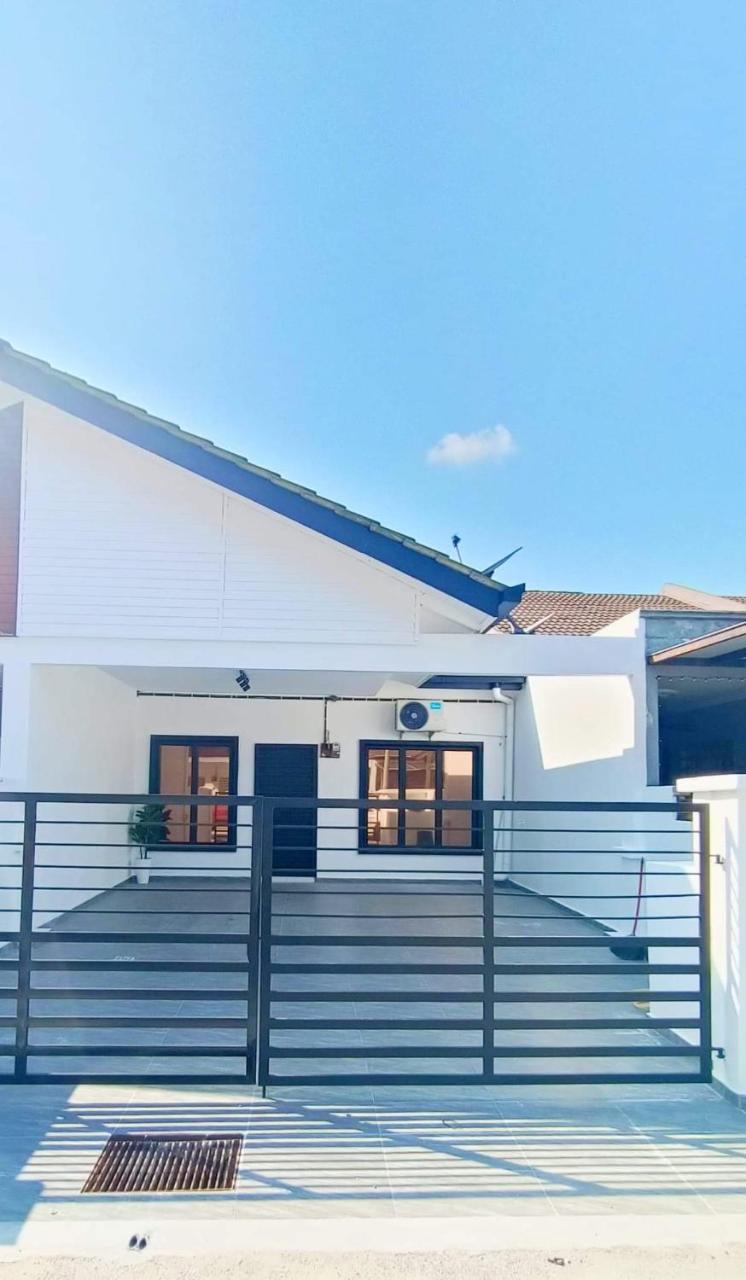 The Nadraa Guesthouse Klia — 4-Star Luxury Hotel in Sepang, Malaysia