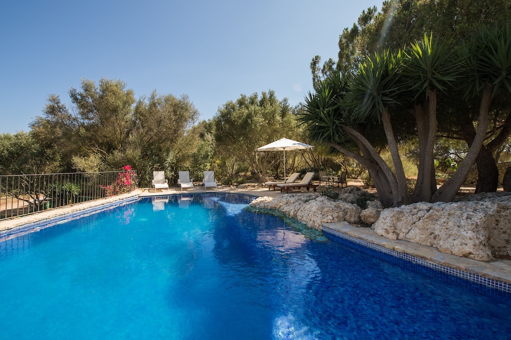 Hotel Rural Can Feliu - carbon neutral hotel in Porreres