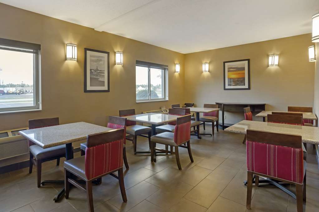Comfort Inn Hobart Merrillville - photo 30