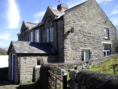 Dan y Castell — Builth Wells — photo 3