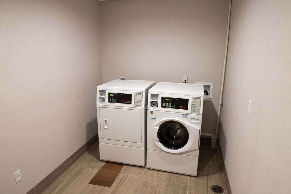 Holiday Inn Express & Suites Dayton Southwest by IHG - photo 27