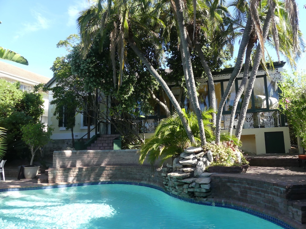 Mediterranean Villa Guesthouse — 4-Star Luxury Hotel in Cape Town, South Africa