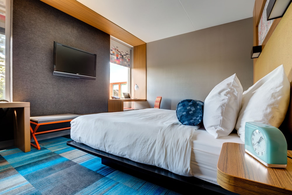 Aloft Lexington - photo 3