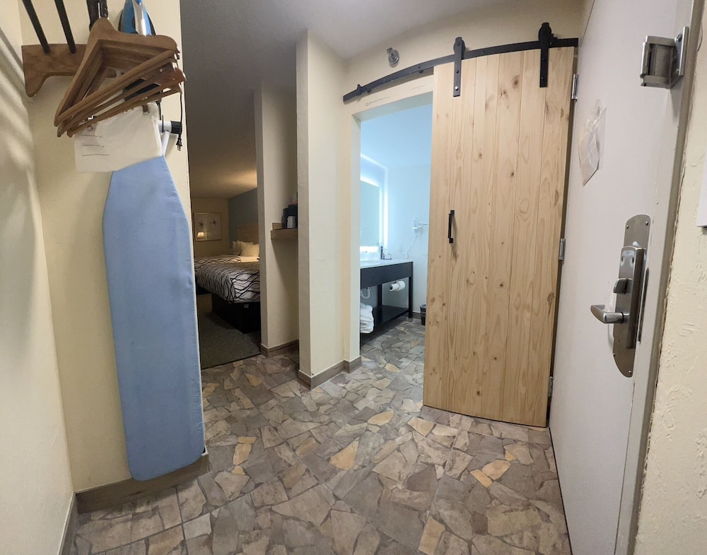 Ocean Sands Beach Boutique Inn 1 Acre Private Beach - photo 24