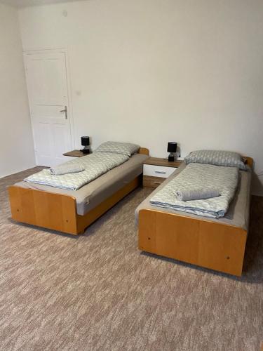 Kollar apartman — Unknown City — photo 5