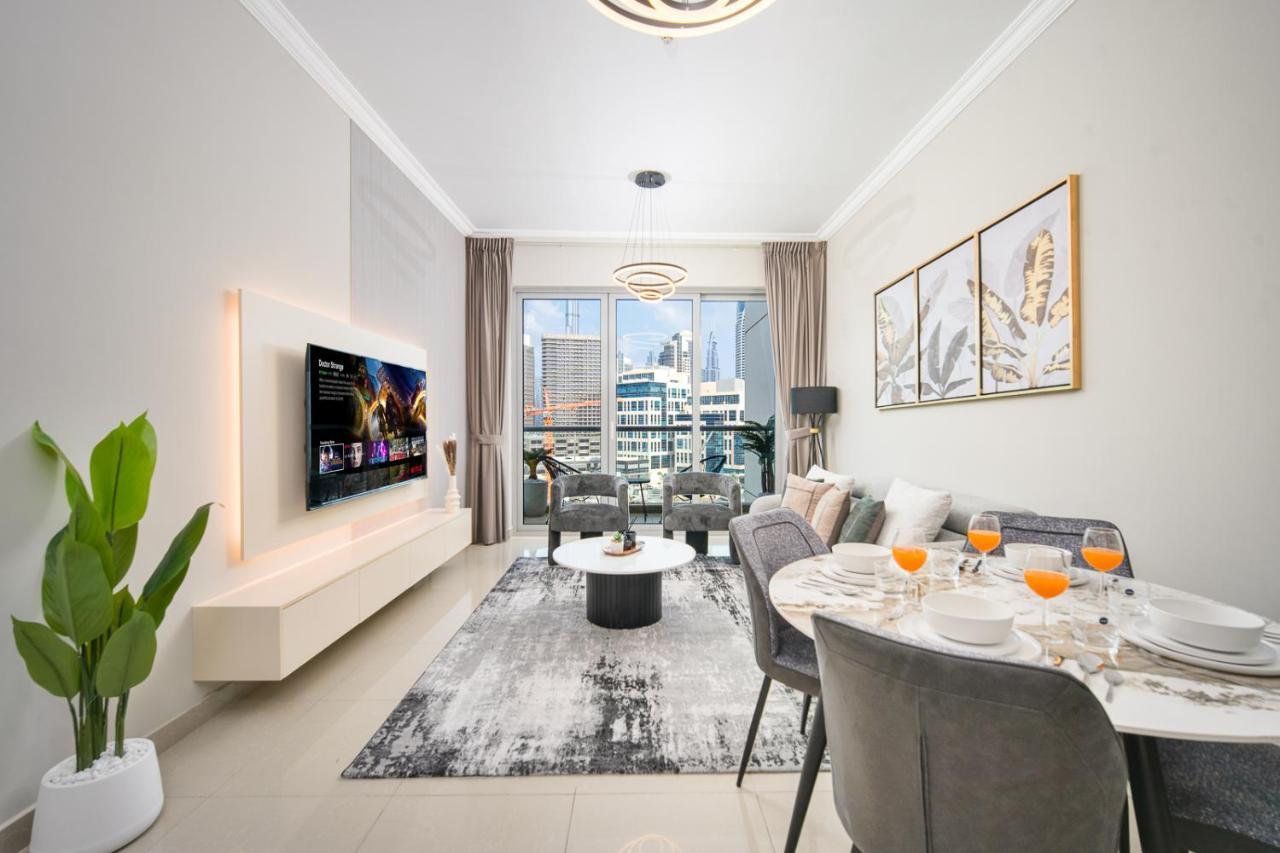 1BR Stunning Canal & Burj view Luxury Stay at Fairview Residency — 4-Star Luxury Hotel in Dubai, United Arab Emirates