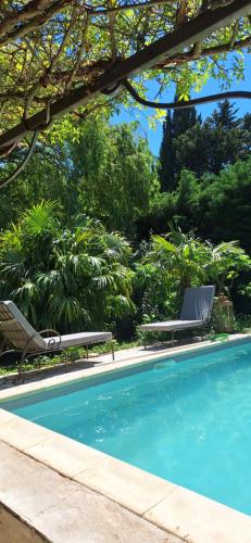 Cherche Midi - carbon neutral hotel in Noves