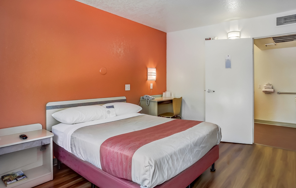Motel 6 Medford OR - photo 11